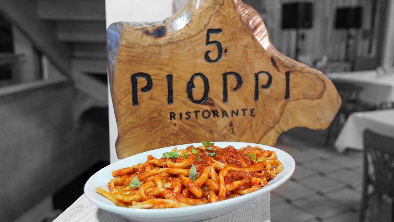 Ristorante - Pizzeria - B&B 5 Pioppi