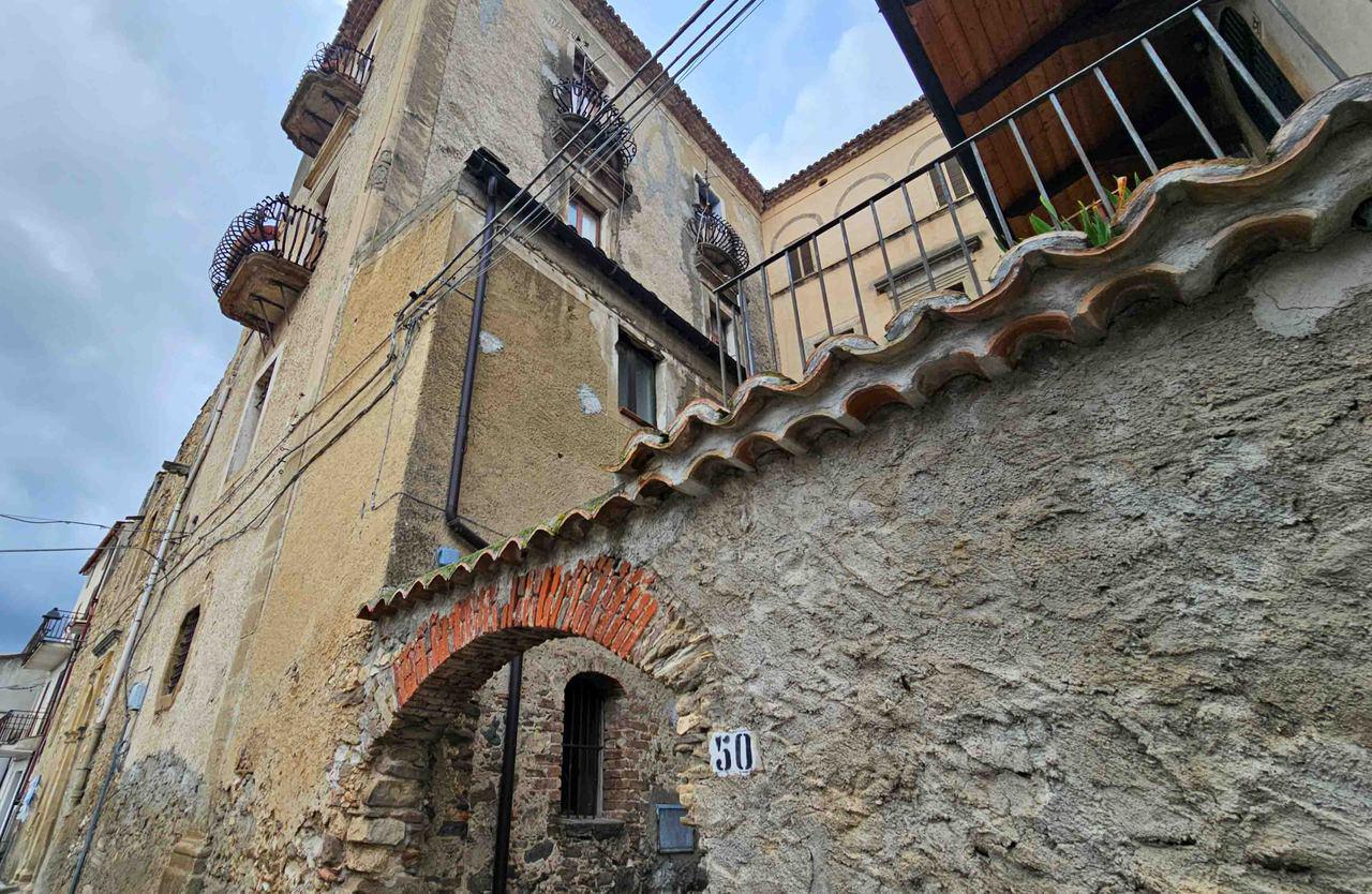 Palazzotto San Vincenzo La Costa