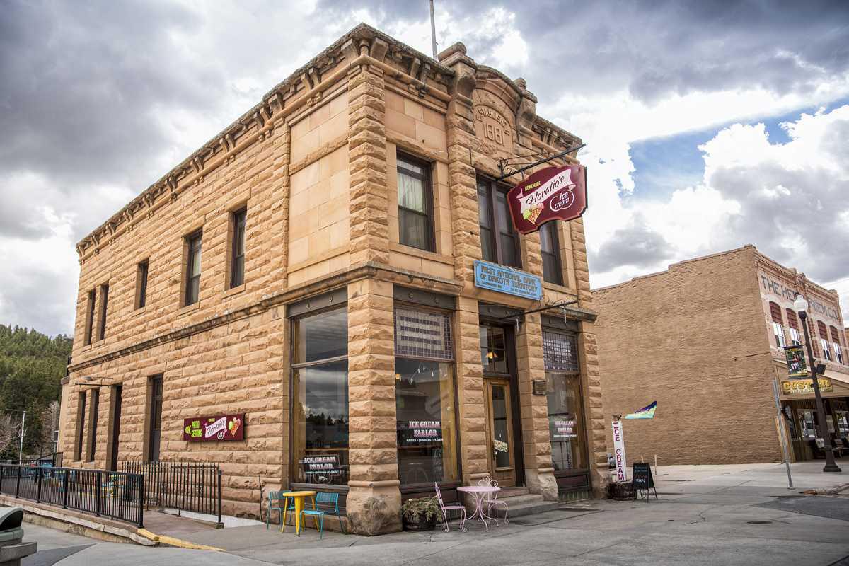 Dining and Desserts Dining and Desserts