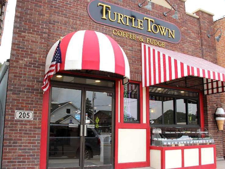 Dining and Desserts Dining and Desserts