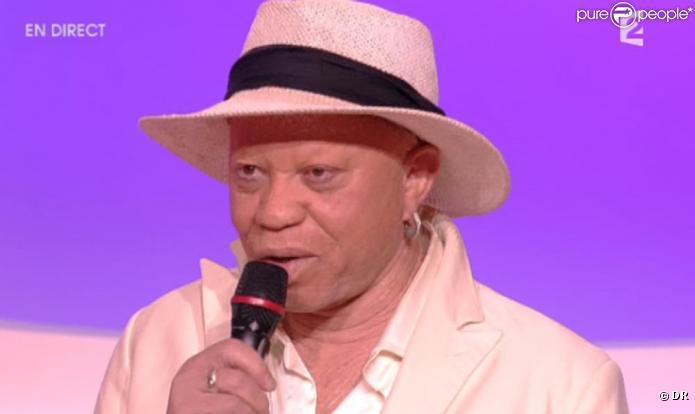 Le chanteur Salif Keïta à la tête d’un regroupement d’artistes, de producteurs et d’éditeurs