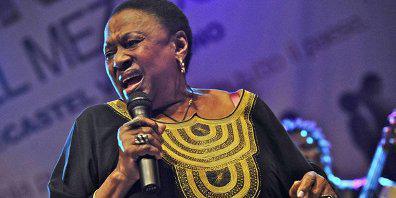 Ce jour-là : le 9 novembre 2008, Miriam Makeba donne son dernier concert