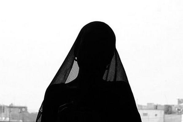 Sicap Rue 10: Une femme voilée, agressée par un homme à bord d’un taxi