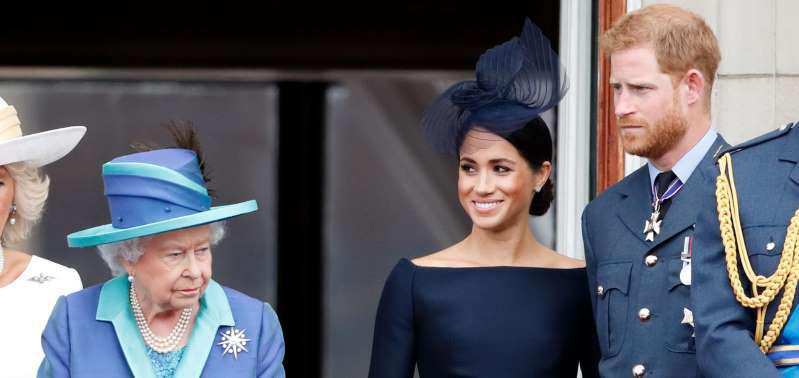 Entre bienveillance et amertume, la reine Elizabeth II regrette le retrait de Meghan et Harry