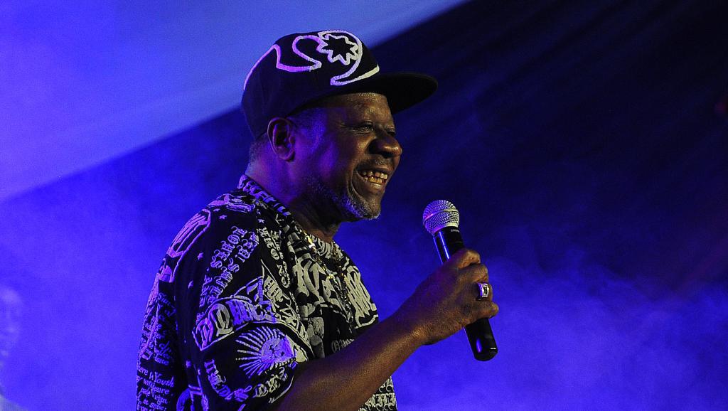 Réaction de Youssou Ndour sur la mort de Papa Waemba: "Il est tombé comme un soldat au champ d’honneur"