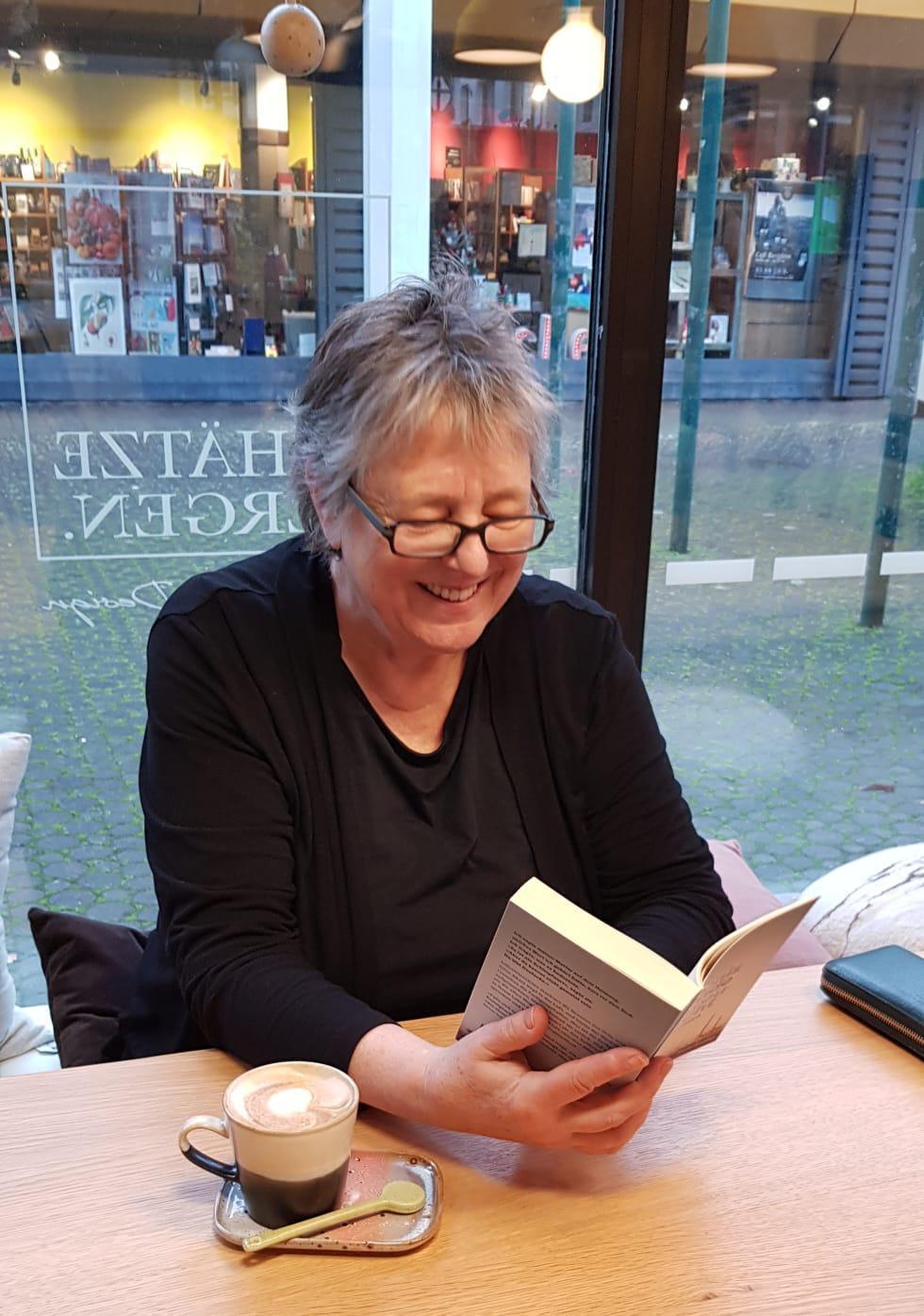 Neues Teammitglied- Vorstellung Petra Scheschonka Neues Teammitglied- Vorstellung Petra Scheschonka