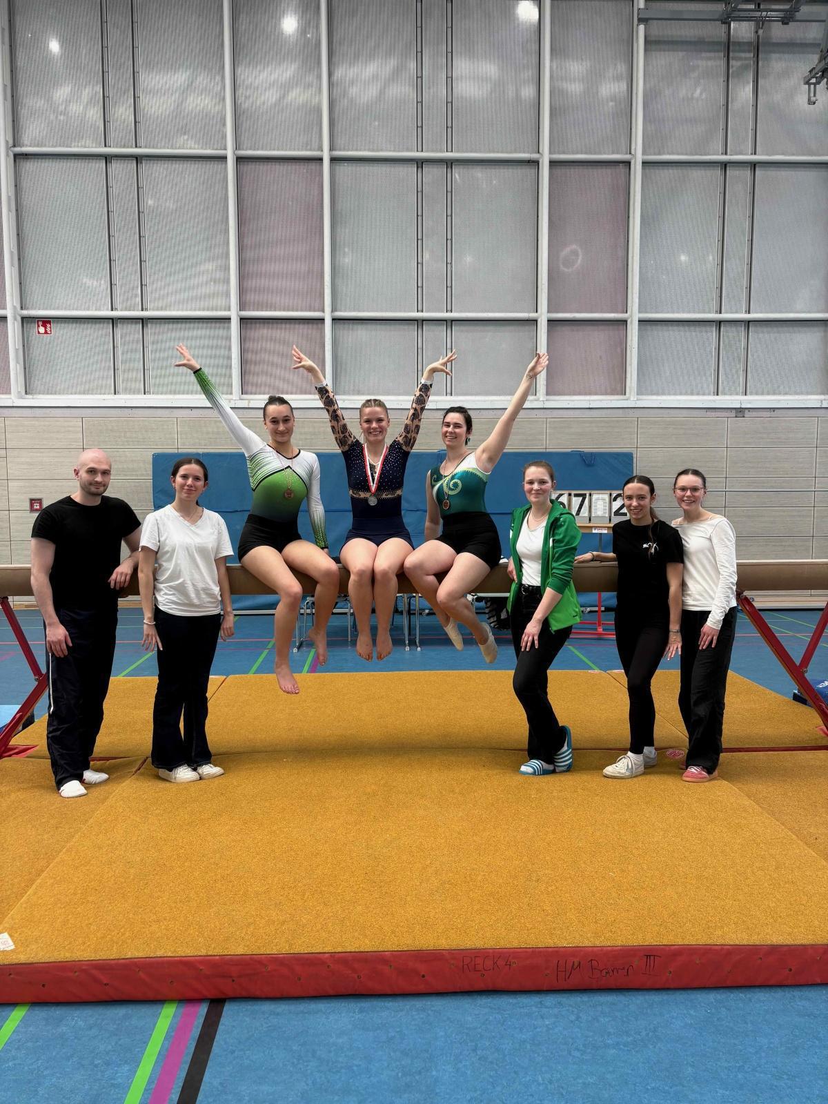 Turnerinnen der SG Enkheim erfolgreich bei den Gau Einzelmeisterschaften und sichern sich Plätze auf dem Treppchen