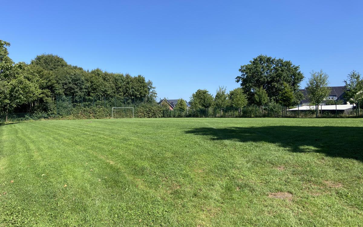 Bolzplatz "Rote Erde"