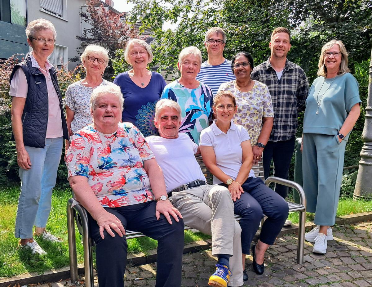 Hand in Hand - gegen Einsamkeit im Alter