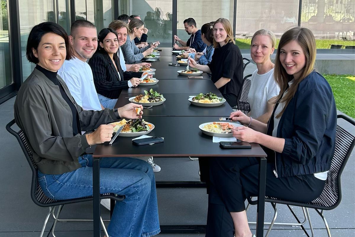 Simplicity: Erfolgsfirma hinter OPUS wächst und bildet aus Simplicity: Erfolgsfirma hinter OPUS wächst und bildet aus