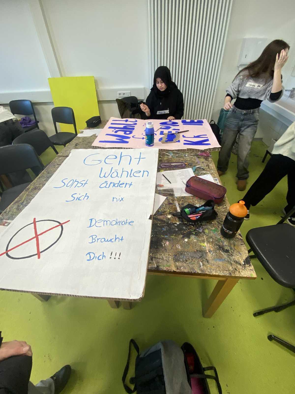 Projekttag „Die GO bleibt stabil für Demokratie und Vielfalt“ Projekttag „Die GO bleibt stabil für Demokratie und Vielfalt“