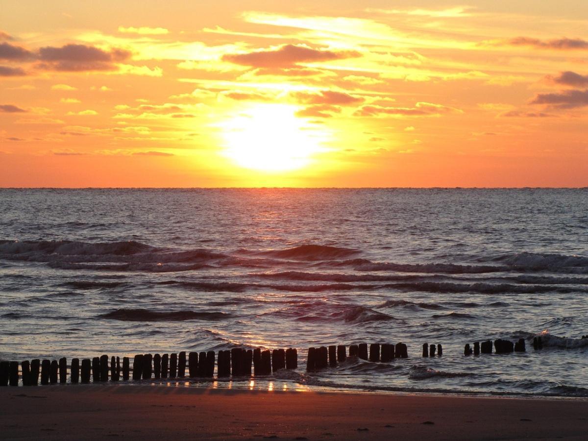 Meer, Gemeinschaft und Dietrich Bonhoeffer - Oelder Reisegemeinschaft erlebt Heiteres und Nachdenkliches auf Norderney