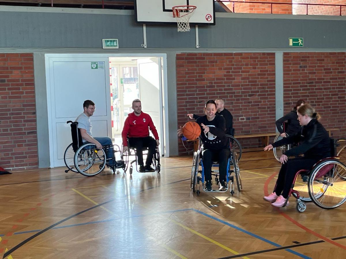 Sport mal ganz anders – Die Fachschaft Sport der Gesamtschule bildet sich weiter!