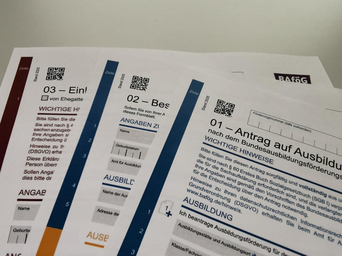 Jetzt Schüler-BAföG für 2025/2026 beantragen
