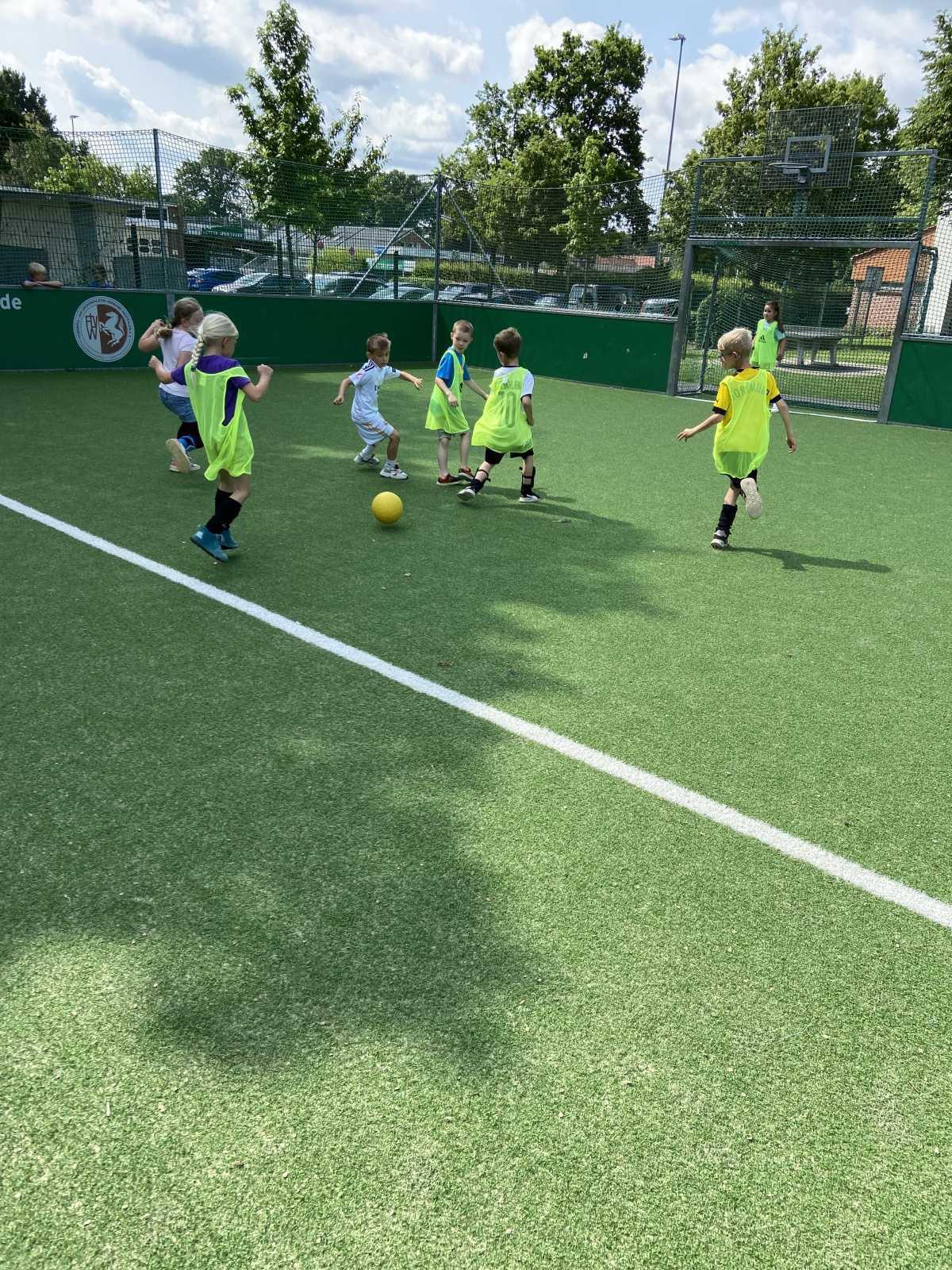 Großer Spaß beim traditionellen Soccer-Turnier an der Letter Grundschule