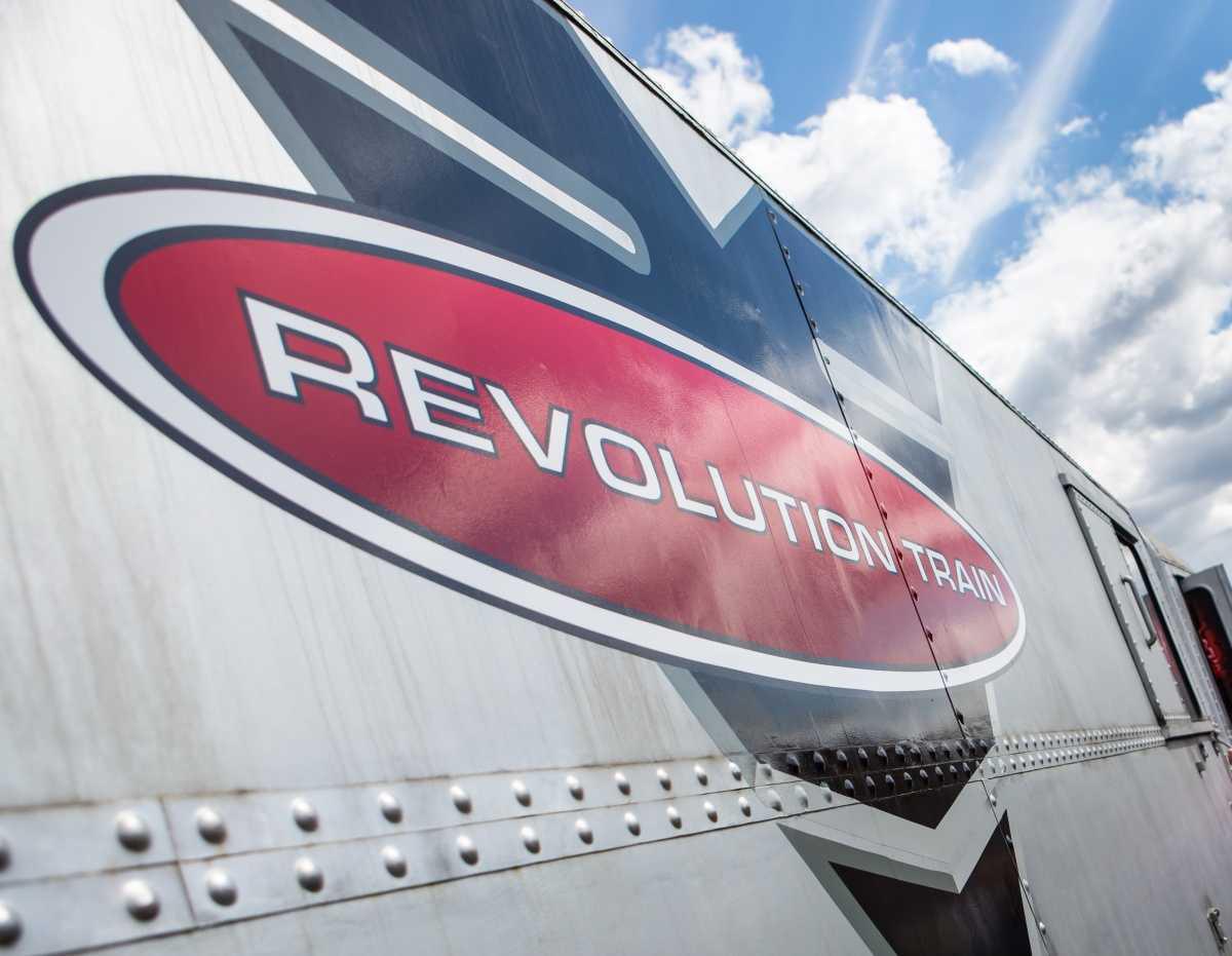 Interaktive Drogenprävention durch den Besuch des Revolution Trains