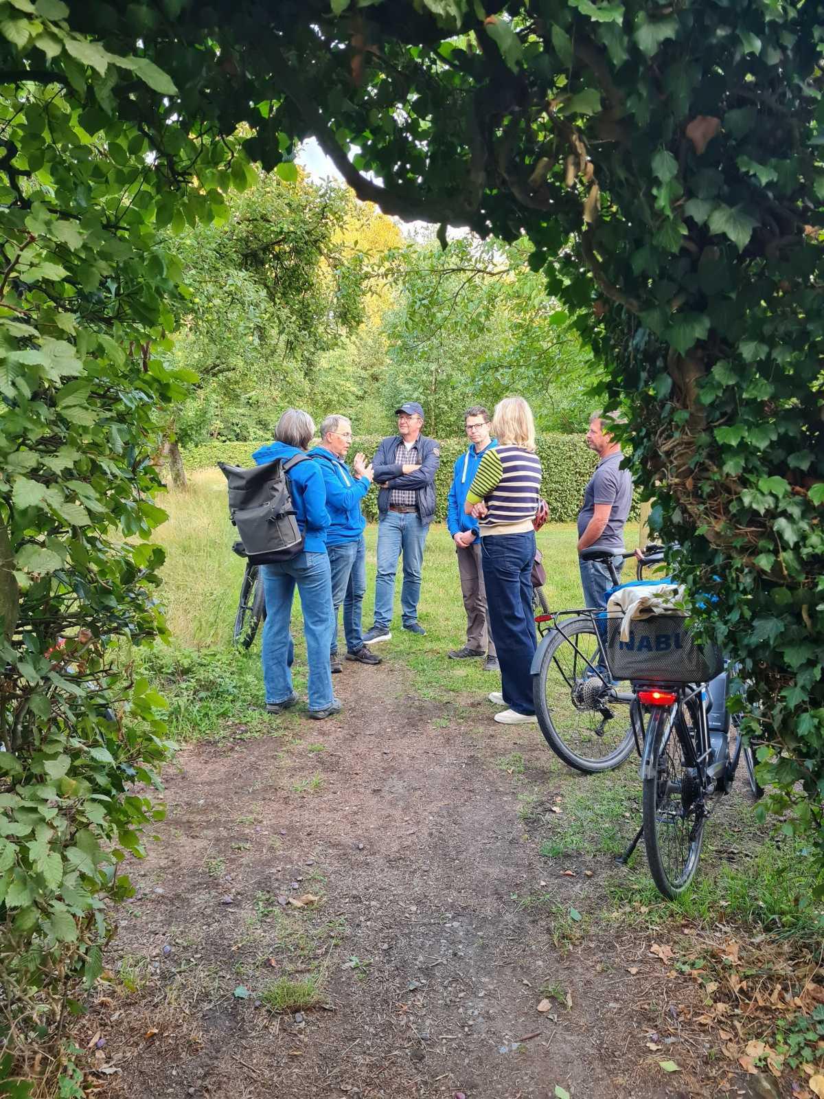 Bürgermeisterkandidatin und Grüne im Austausch mit Nabu