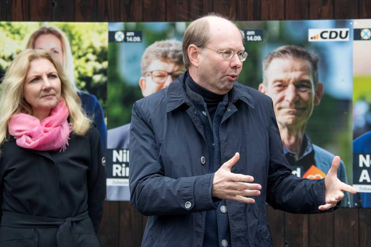 Frühschoppen bei bestem Wetter – CDU Lette lädt ein zum Austausch auf dem Hof Mersmann Frühschoppen bei bestem Wetter – CDU Lette lädt ein zum Austausch auf dem Hof Mersmann