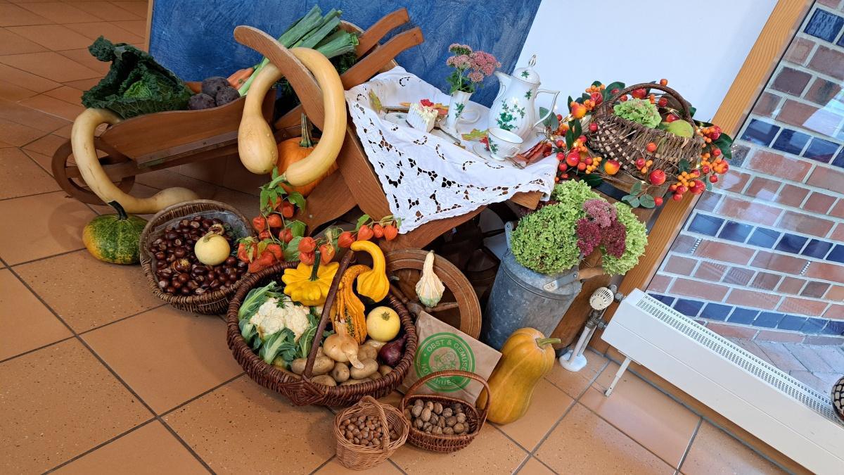 Stromberger Landfrauen - Erntedank im Seniorenheim