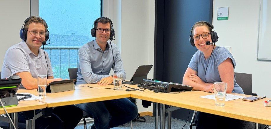 Digitalisierung in Oelde - Zwischen Headsets, Hochwasser und Handy-Services Digitalisierung in Oelde - Zwischen Headsets, Hochwasser und Handy-Services