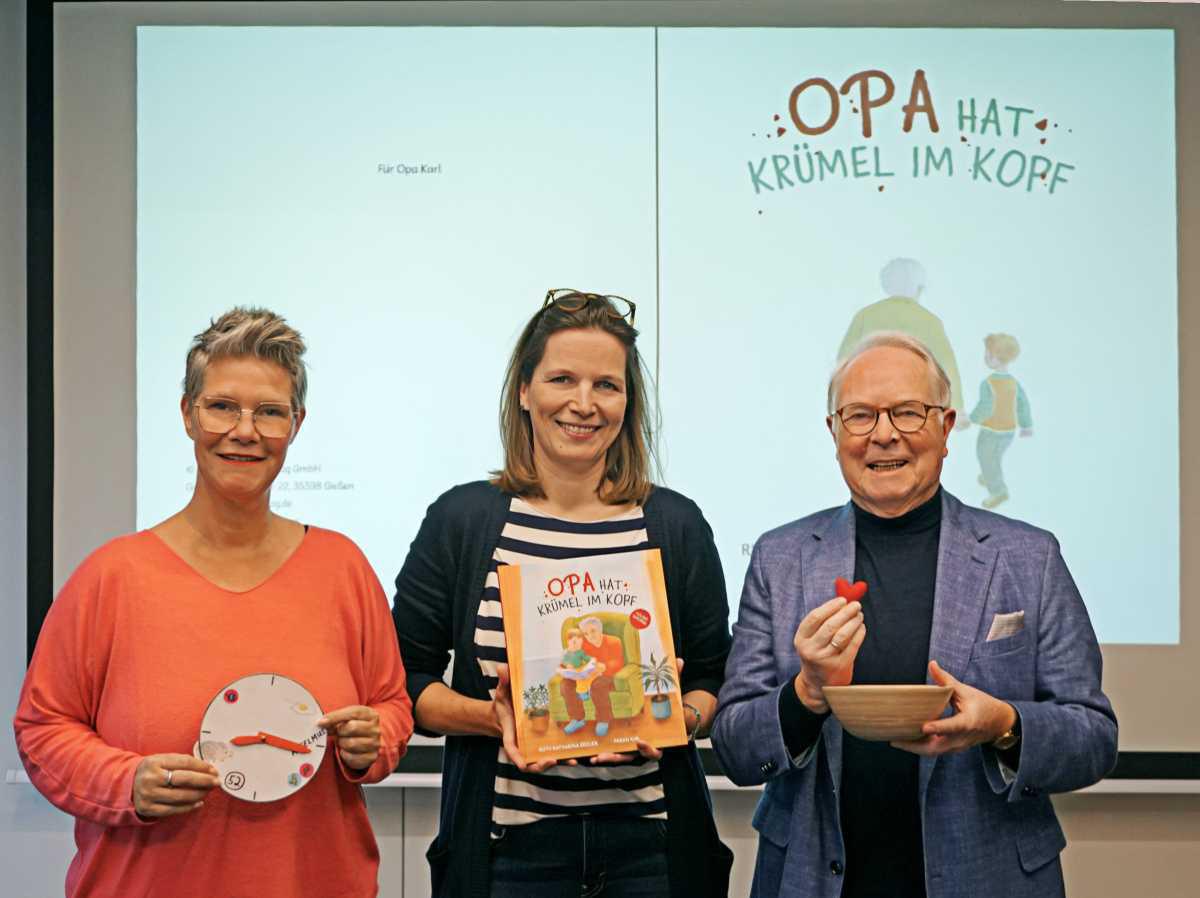 Ruth Katharina Breuer stellt ihr Buch „Opa hat Krümel im Kopf“ vor Ruth Katharina Breuer stellt ihr Buch „Opa hat Krümel im Kopf“ vor