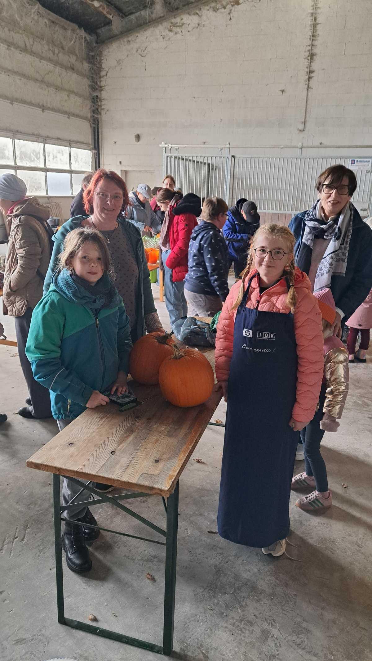 Stromberger Landfrauen - Kürbis schnitzen Stromberger Landfrauen - Kürbis schnitzen