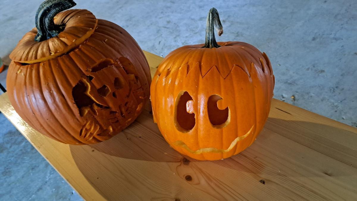 Stromberger Landfrauen - Kürbis schnitzen Stromberger Landfrauen - Kürbis schnitzen