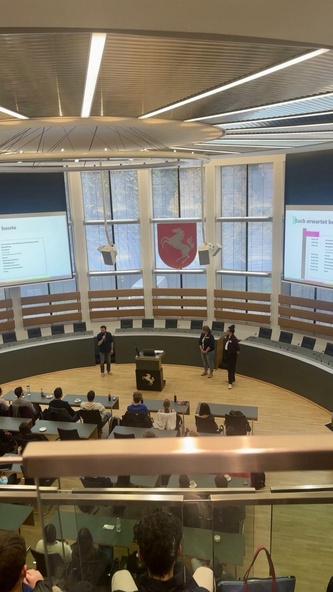 SV-Team der Gesamtschule beim Regionaltreffen der Courage-Schulen in Münster SV-Team der Gesamtschule beim Regionaltreffen der Courage-Schulen in Münster