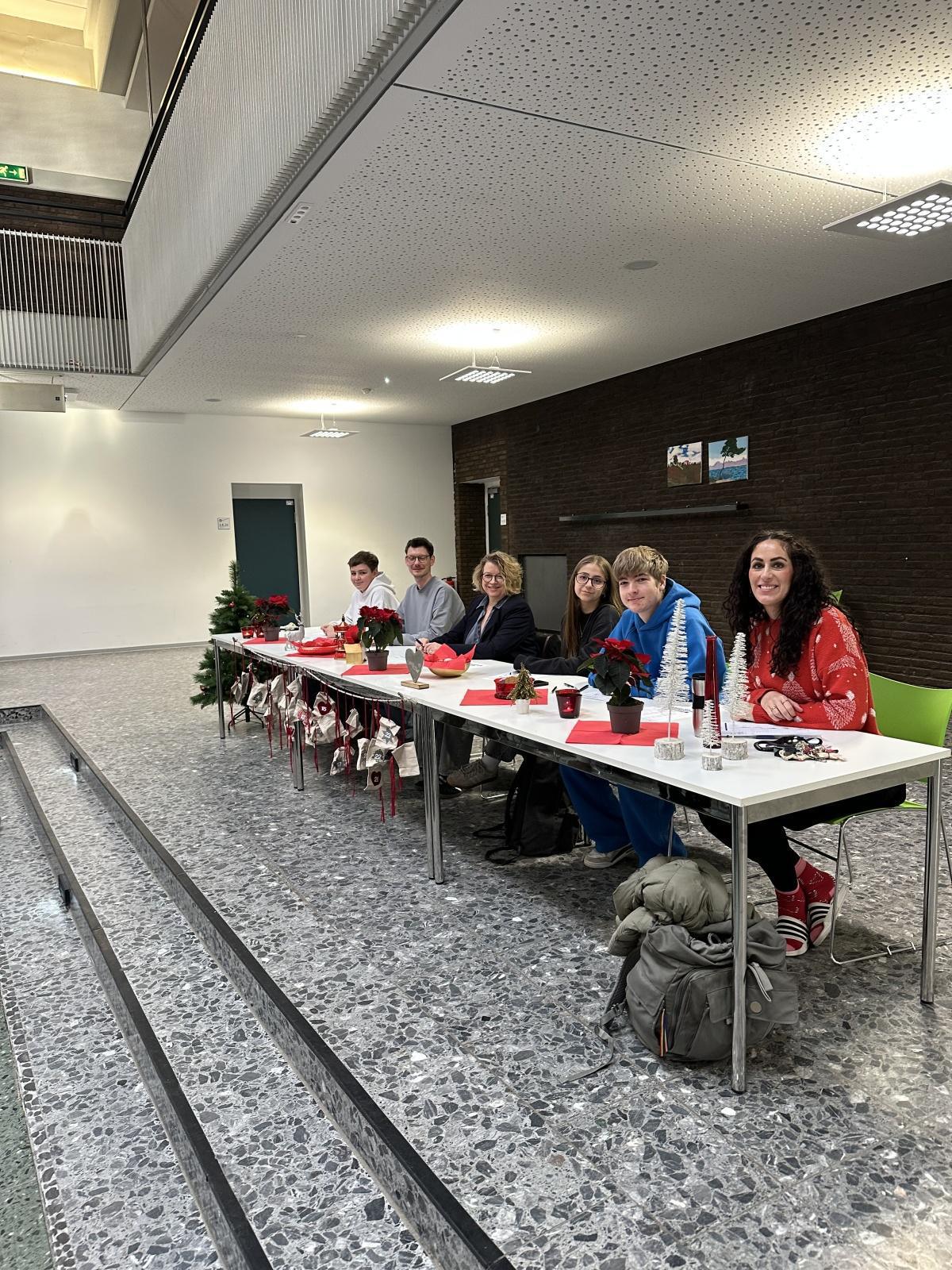 Spannender Vorlesewettbewerb an der Gesamtschule Spannender Vorlesewettbewerb an der Gesamtschule