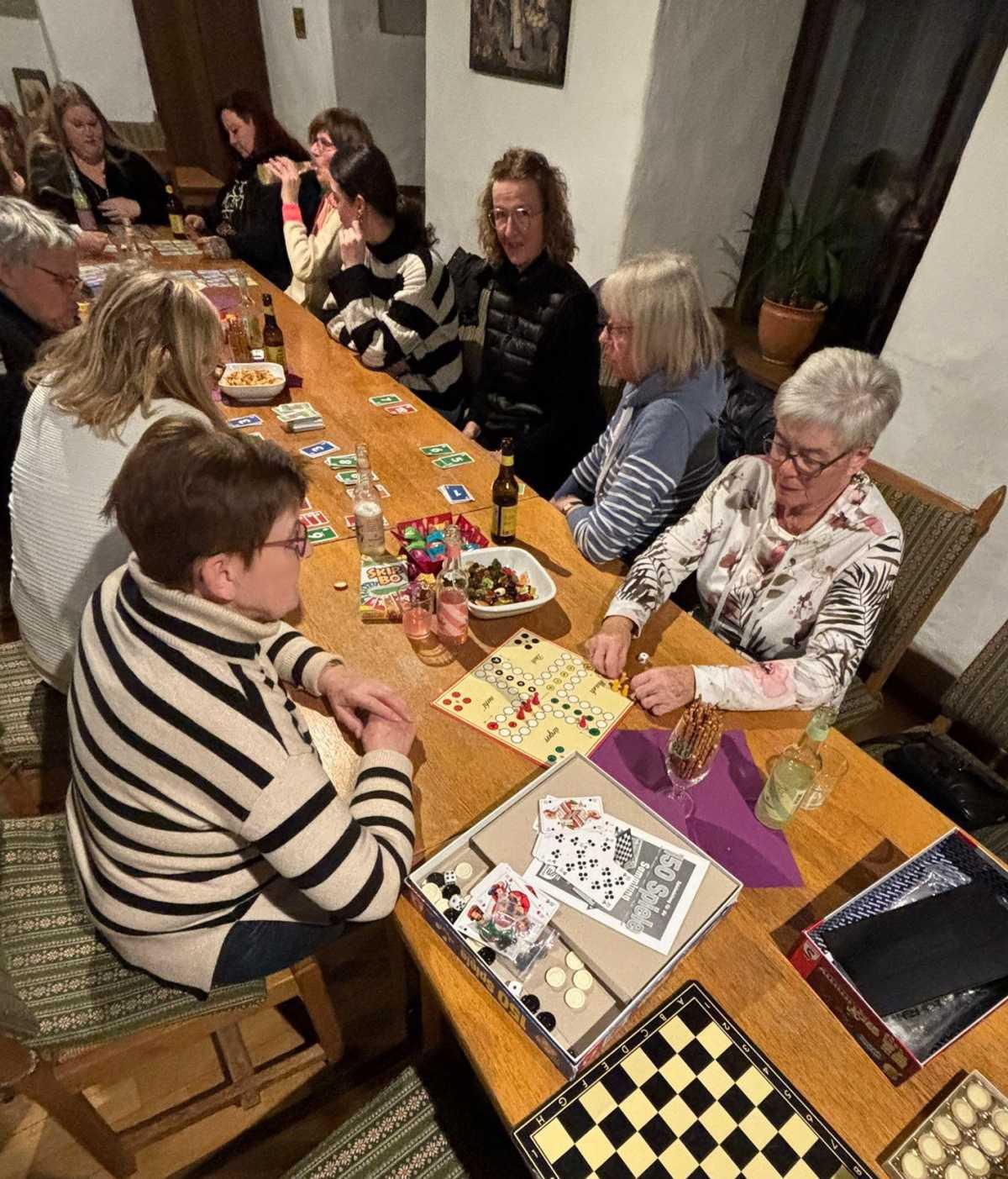 Stromberger Landfrauen - "Die Nacht der Spiele" Stromberger Landfrauen - "Die Nacht der Spiele"
