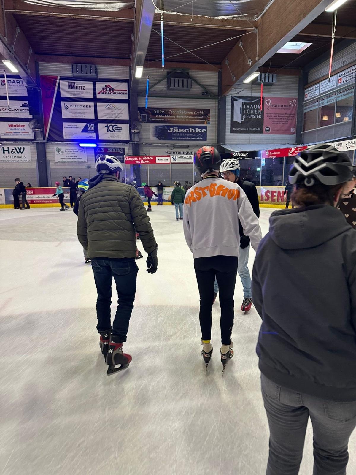 Sporttag der Gesamtschule an Weiberfastnacht Sporttag der Gesamtschule an Weiberfastnacht