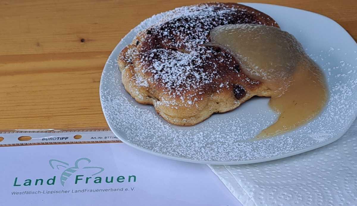 Stromberger Landfrauen - Struwen backen Stromberger Landfrauen - Struwen backen