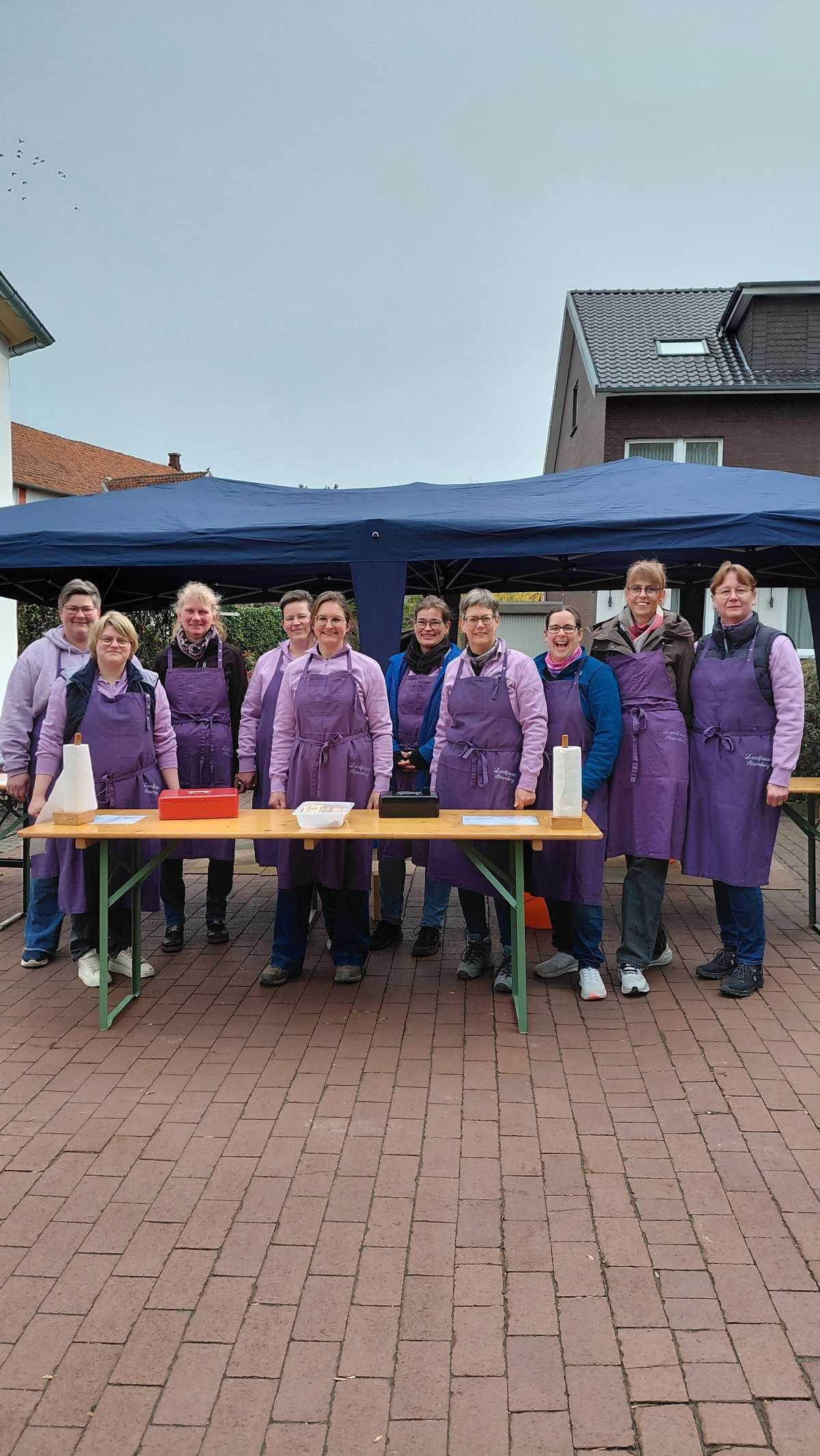 Stromberger Landfrauen - Traditionelles Struwen backen
