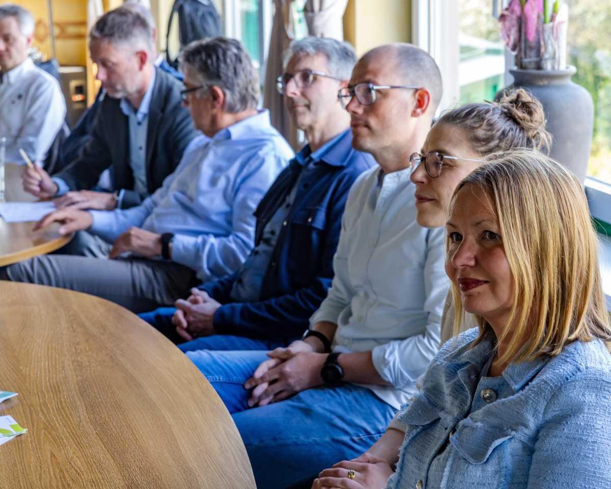 iwo bestätigt Vorstand mit Jörg Pott an der Spitze