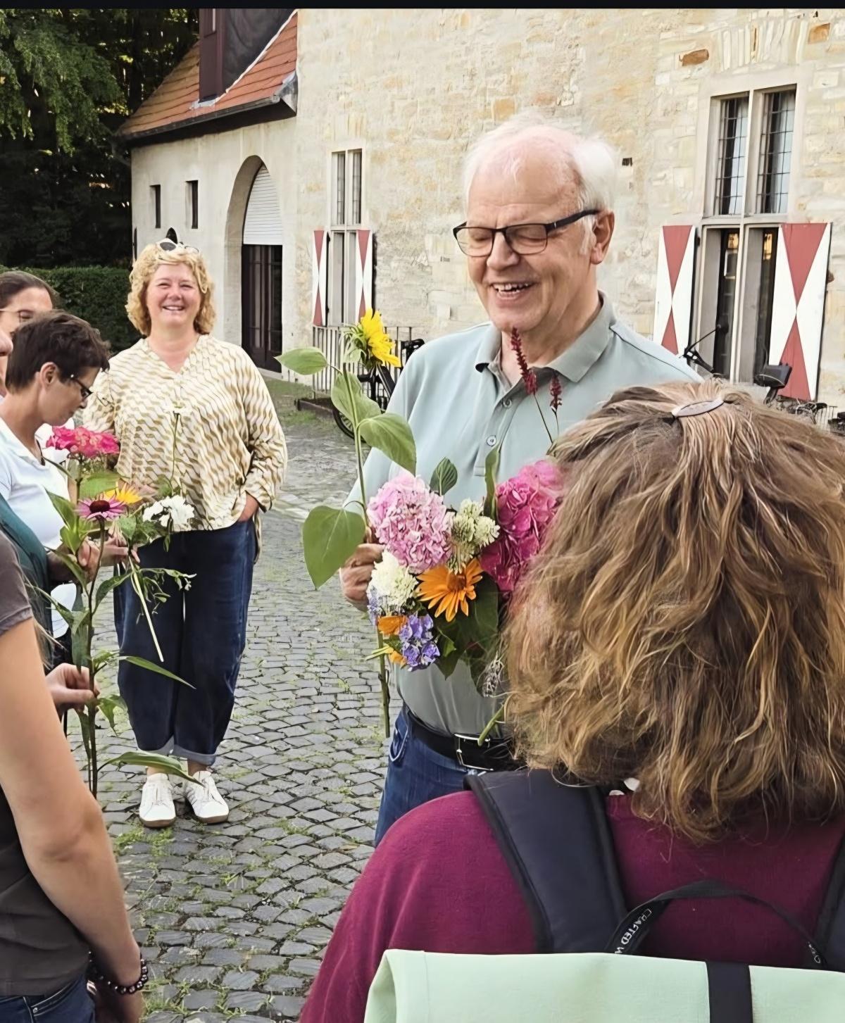 Gospelchor - Go(o)d News: 50. Jubiläum von Hr. Thorwesten (Organist und Chorleiter)