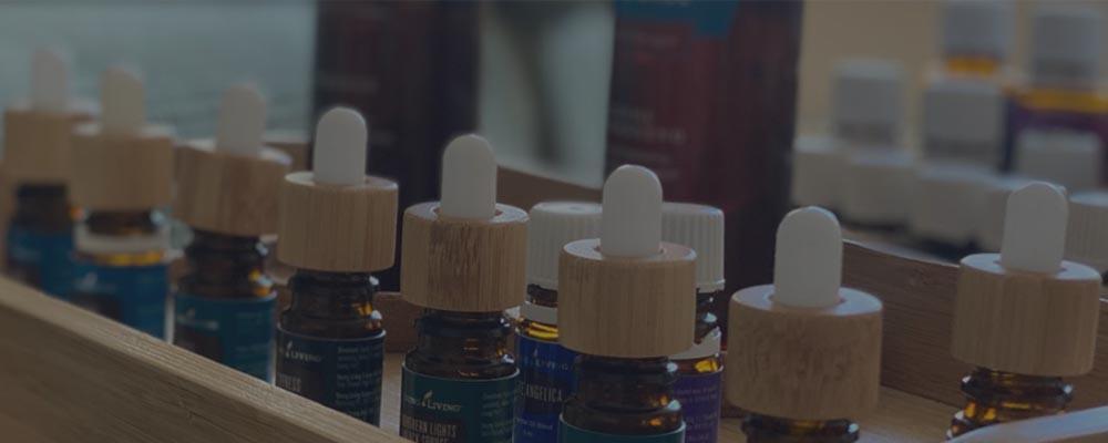 Raus aus dem Funktionsmodus: Mit Raindrop-Massage, NAT und Reiki zu mehr Ruhe und Entspannung Raus aus dem Funktionsmodus: Mit Raindrop-Massage, NAT und Reiki zu mehr Ruhe und Entspannung