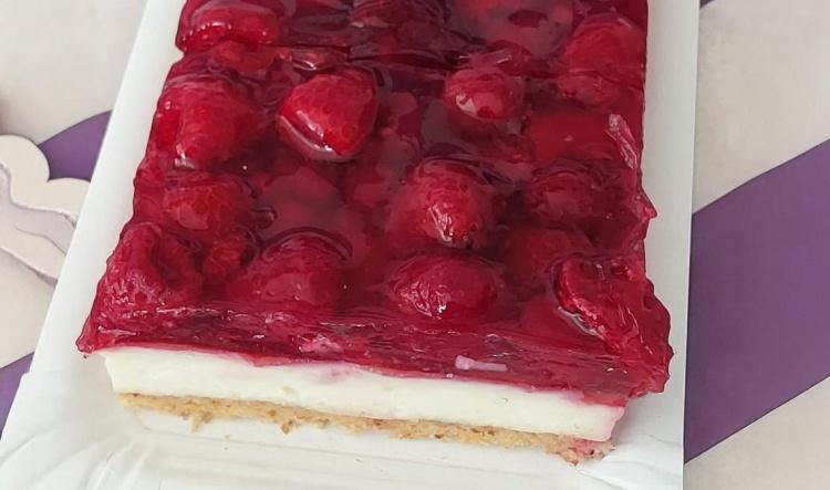 Himbeer-Traum: Der Kuchen des Monats bei der Konditorei Stutenbäumer
