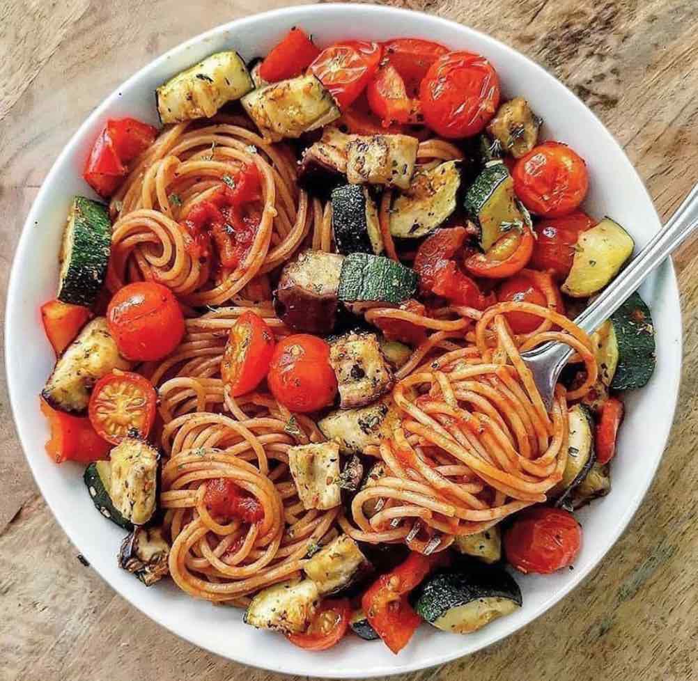 Paradicsomos-cukkinis spagetti
