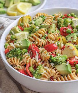 Avokádós zölséges fusilli