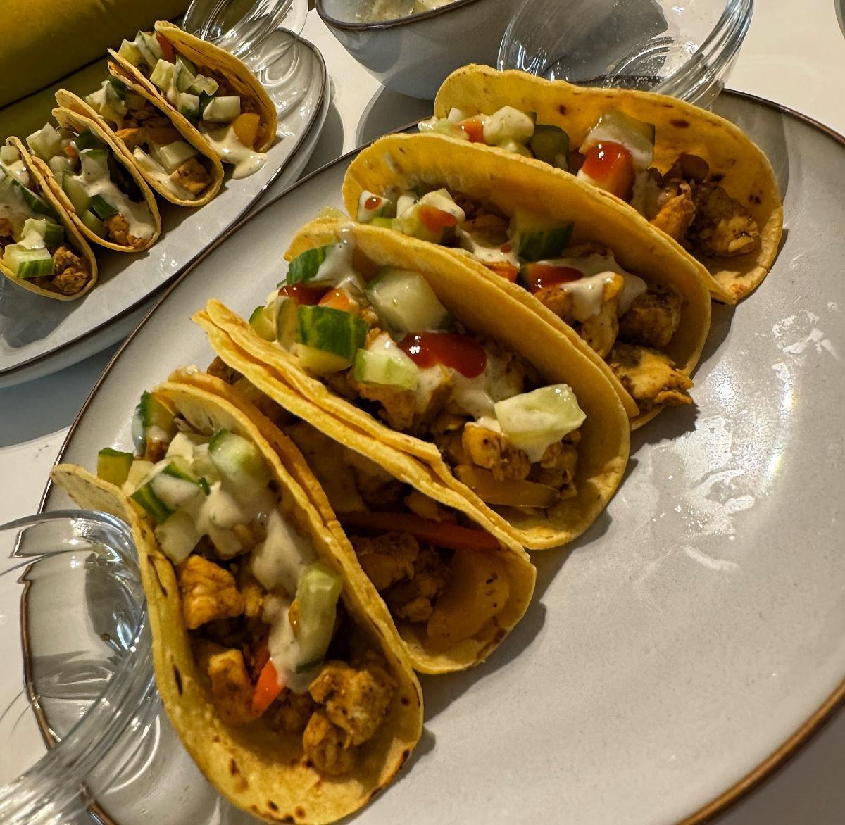 Gyros ízesítésű csirkés gluténmentes tacók