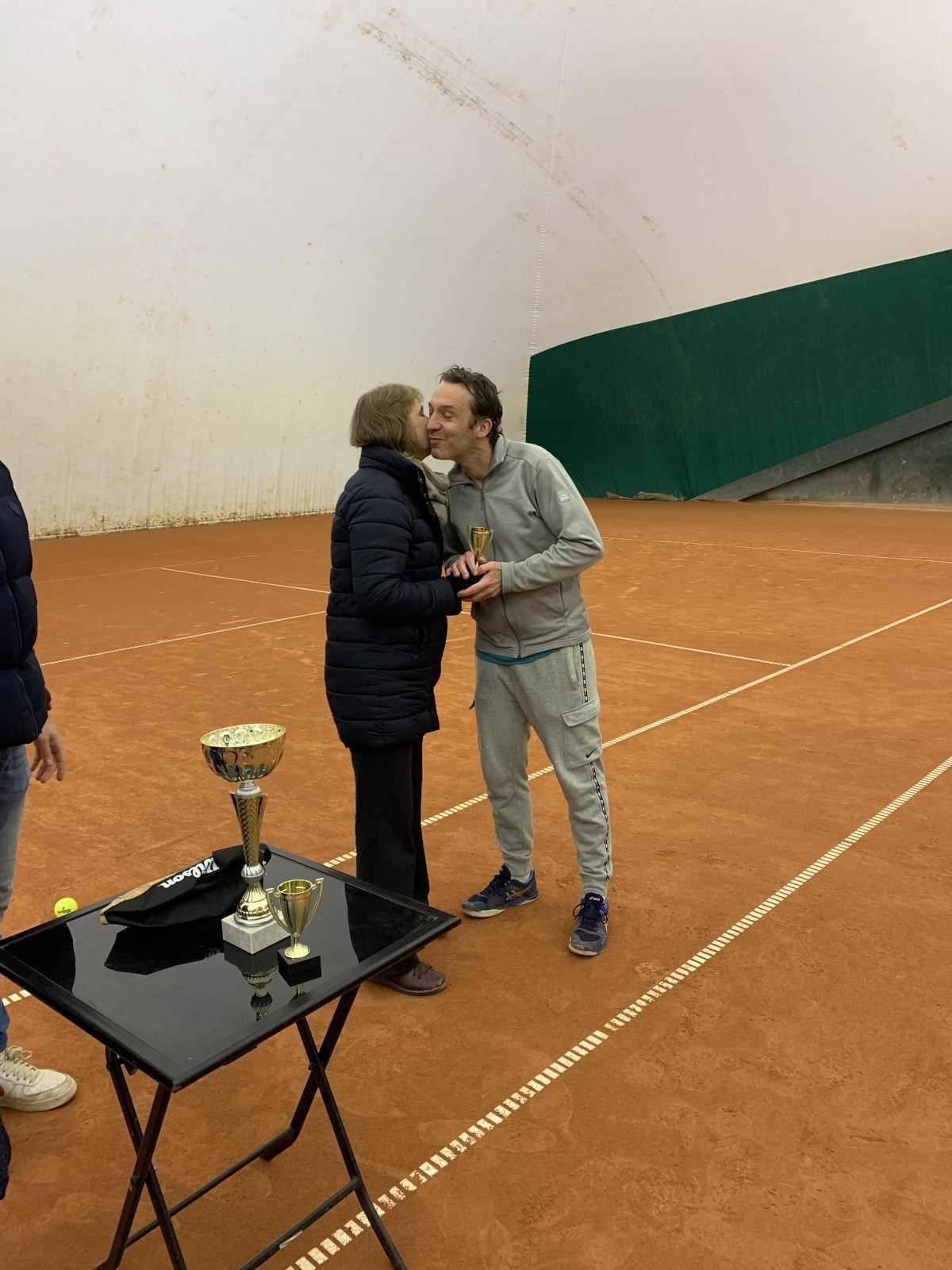 Succès du premier tournoi des raquettes homme au Monde ! Félicitations aux participants !