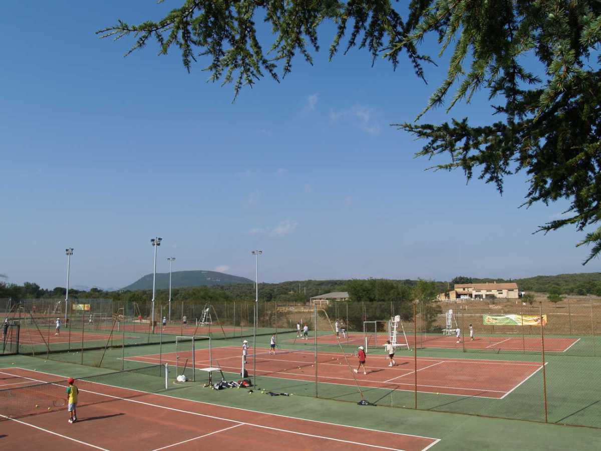 Terrains de tennis