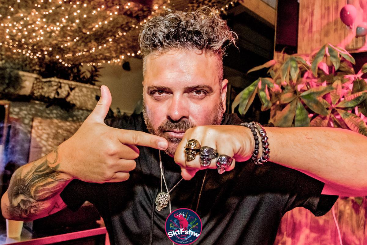 Molfetta, il progetto Skatafashow di Cesko degli Après la Classe dà nuova energia alla scena locale Molfetta, il progetto Skatafashow di Cesko degli Après la Classe dà nuova energia alla scena locale