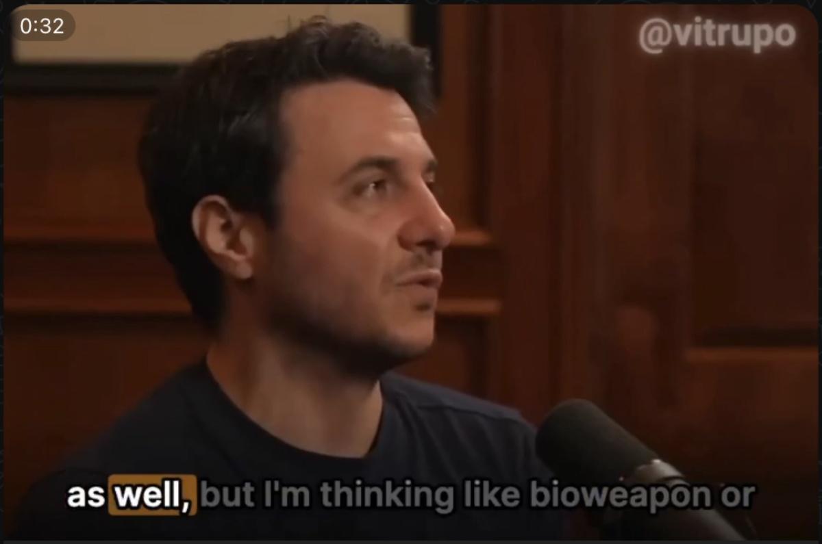 "نحن حرفيًا مثل القرود التي تصنع البشر" "نحن حرفيًا مثل القرود التي تصنع البشر"