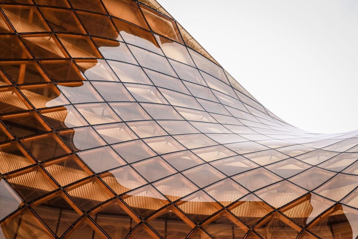 عندما يتعلّم الذكاء الاصطناعي "حِسّ" المعماري: تجربة جامعية تعيد رسم حدود التصميم
