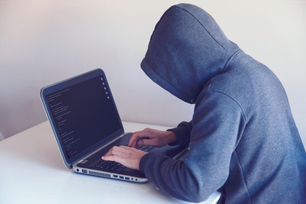 تقرير أنثروبيك يرصد توظيف الذكاء الاصطناعي في الهجمات السيبرانية