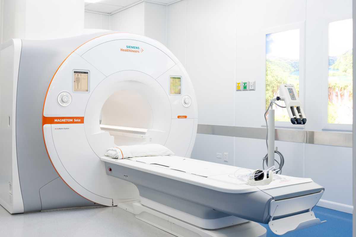 CENTRO MÉDICO cuenta con Resonancia Magnética MAGNETOM SOLA, en su Departamento de Radiología  CENTRO MÉDICO cuenta con Resonancia Magnética MAGNETOM SOLA, en su Departamento de Radiología
