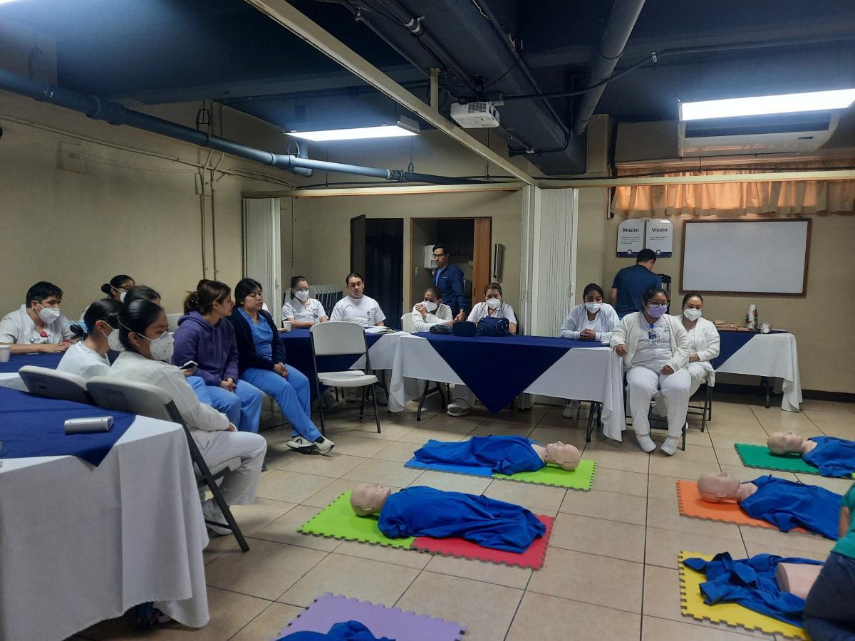 Práctica mensual RCP Avanzado Residentes y Enfermería Julio