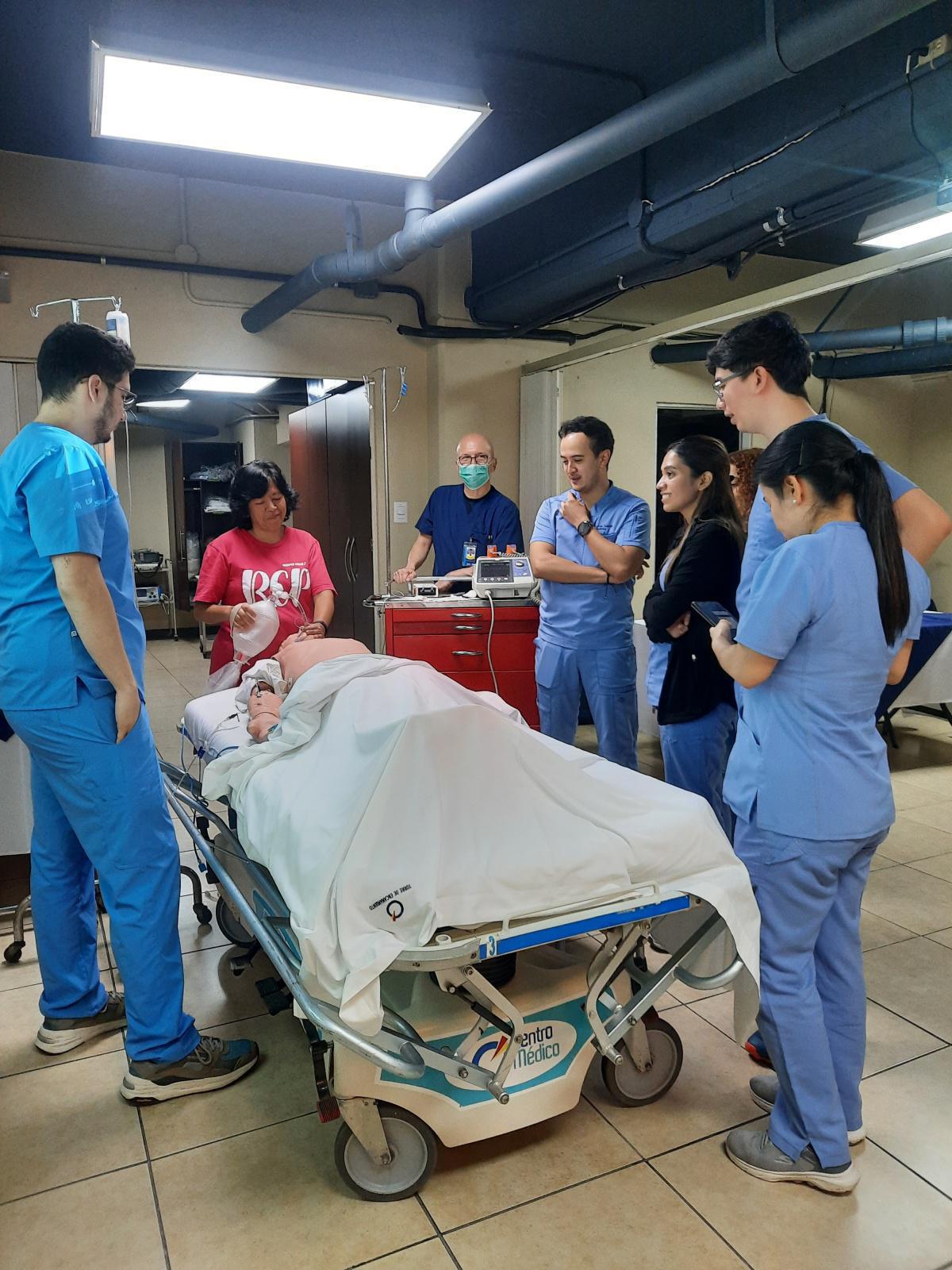 Práctica mensual RCP Avanzado Residentes y Enfermería Julio