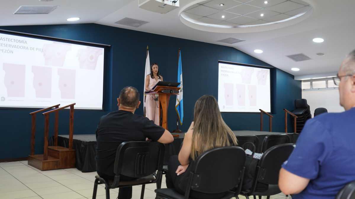 Conferencia Científica | Abordaje integral del cáncer de mama Conferencia Científica | Abordaje integral del cáncer de mama